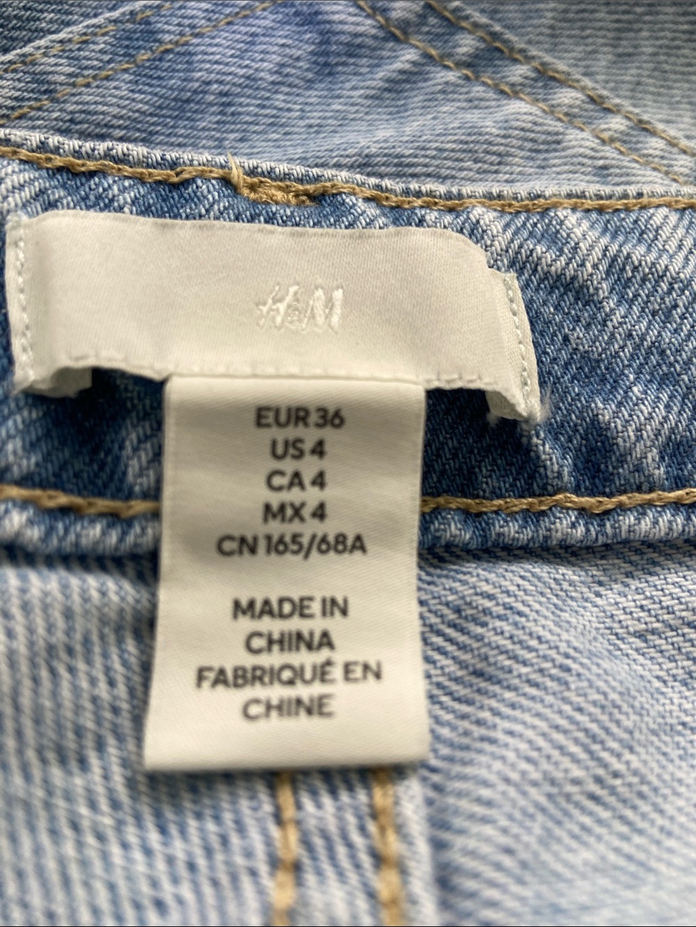 H&M Light Blue Button-Fly High Rise, Straight Leg Jeans. Size 4 - Picture 2 of 14